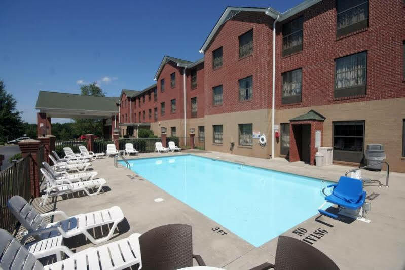 Four Points By Sheraton Raleigh Arena מראה חיצוני תמונה