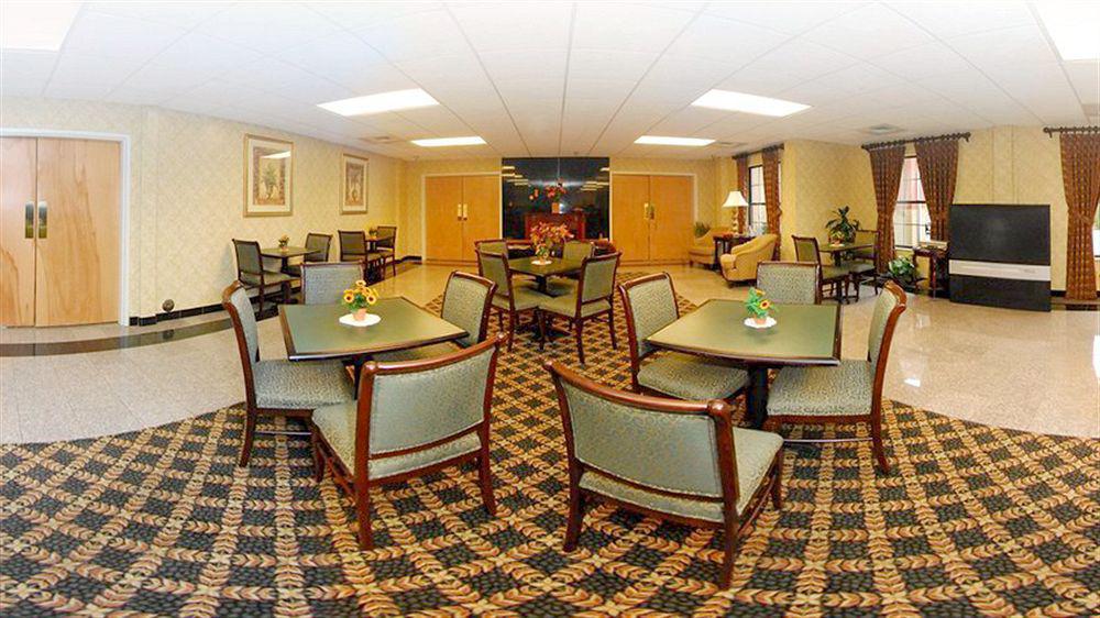 Four Points By Sheraton Raleigh Arena מראה חיצוני תמונה